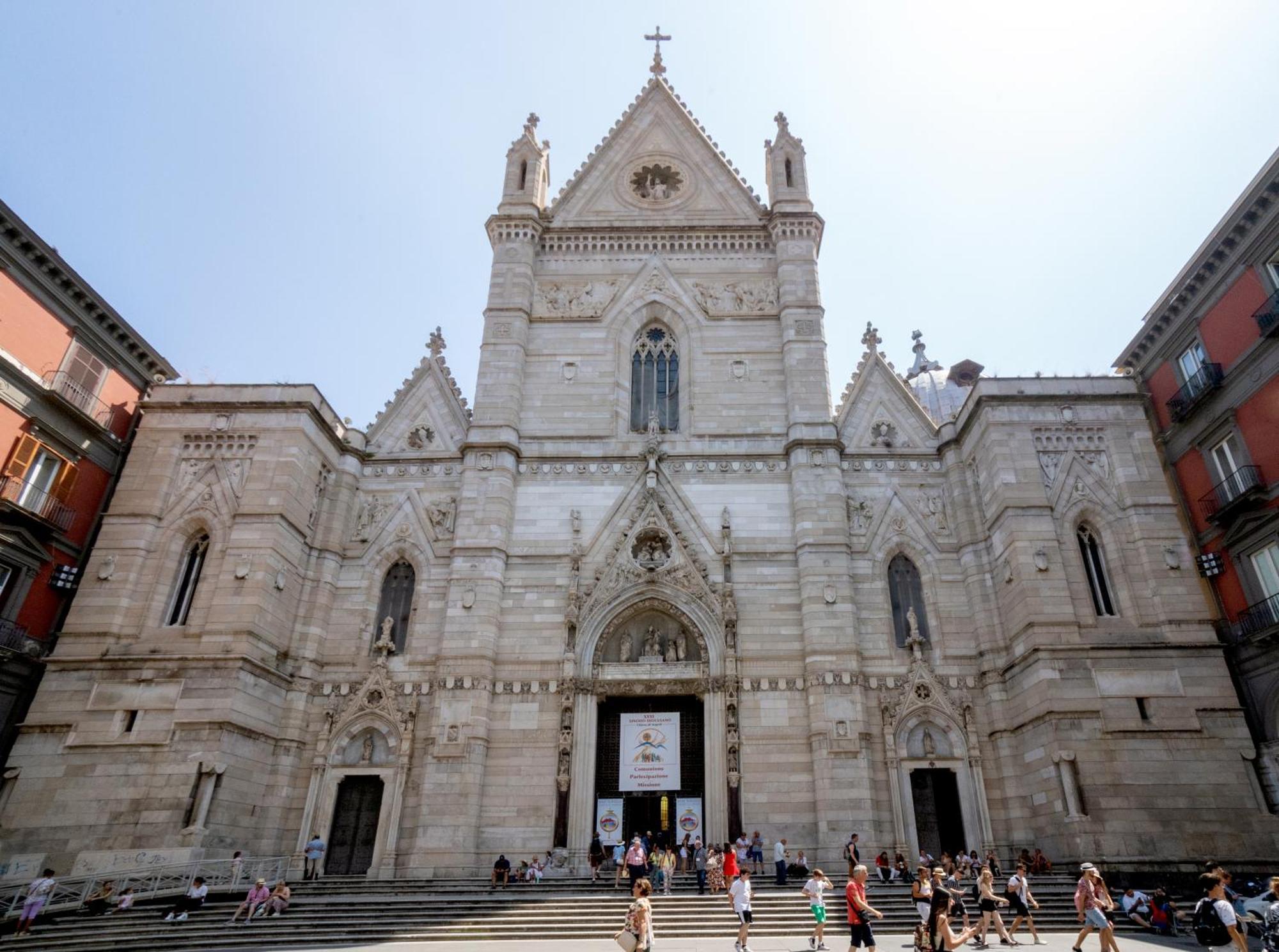 Апартаменты Il Duomo A Due Passi Неаполь Экстерьер фото
